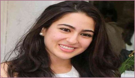 Sara Ali Khan Height, Net Worth, Age, Affairs, Bio and More